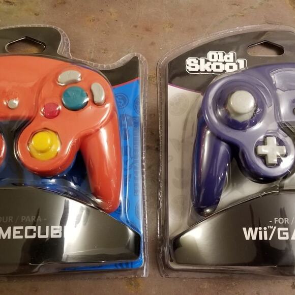 2 Gamecube Controllers - Red & Purple (NEW) - Nintendo - Old Skool - Picture 4 of 8